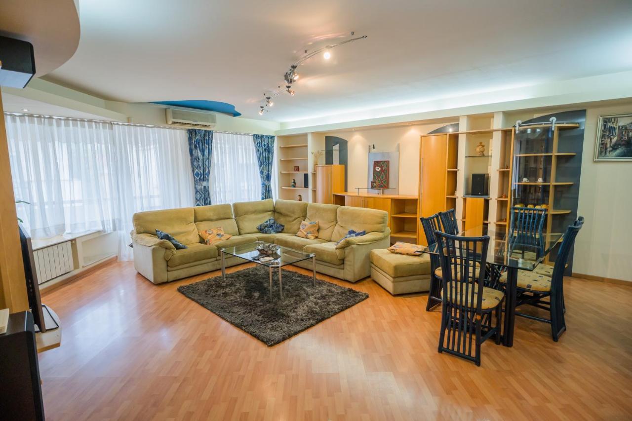Artsy 3br Flat In Primaverii - Exlcusive Area בוקרשט