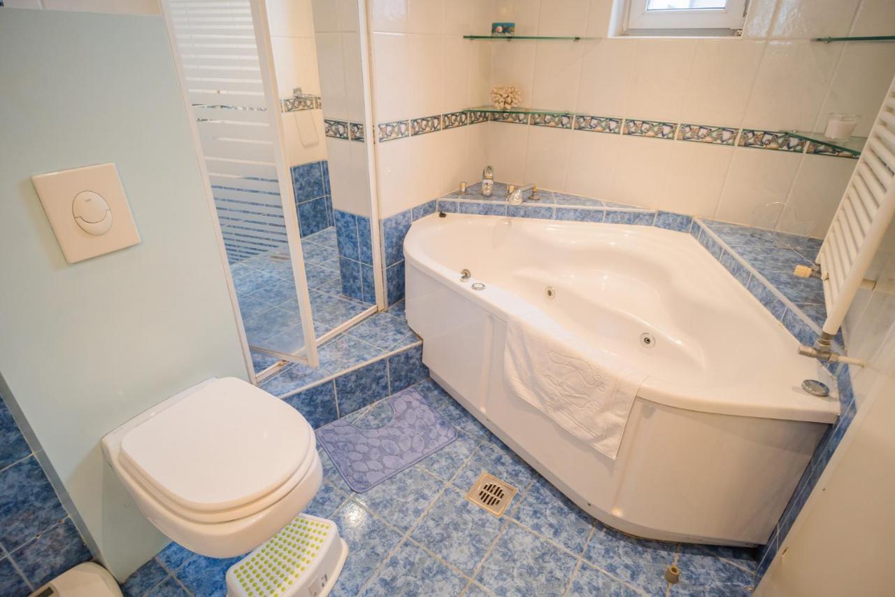 Artsy 3br Flat In Primaverii - Exlcusive Area דירה בוקרשט