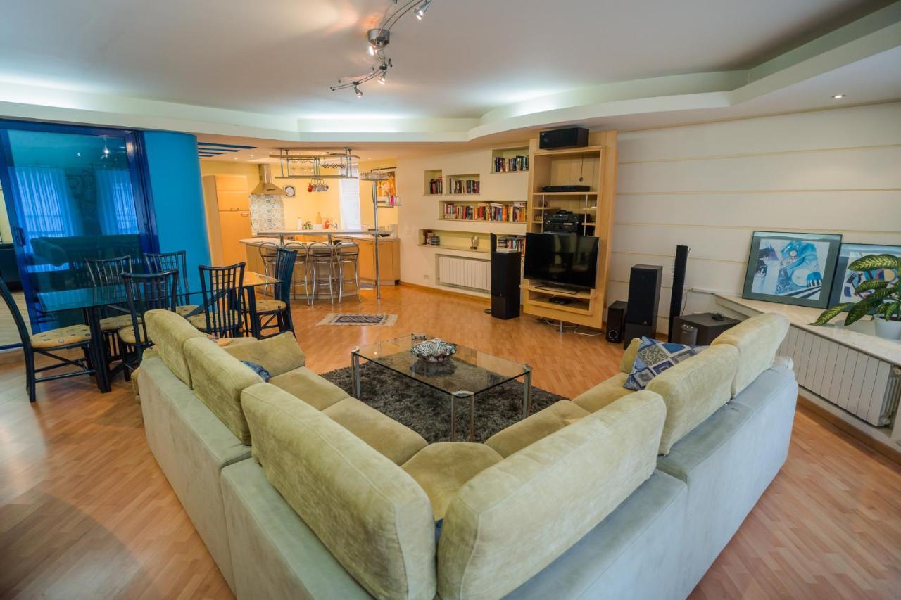 Artsy 3br Flat In Primaverii - Exlcusive Area * בוקרשט