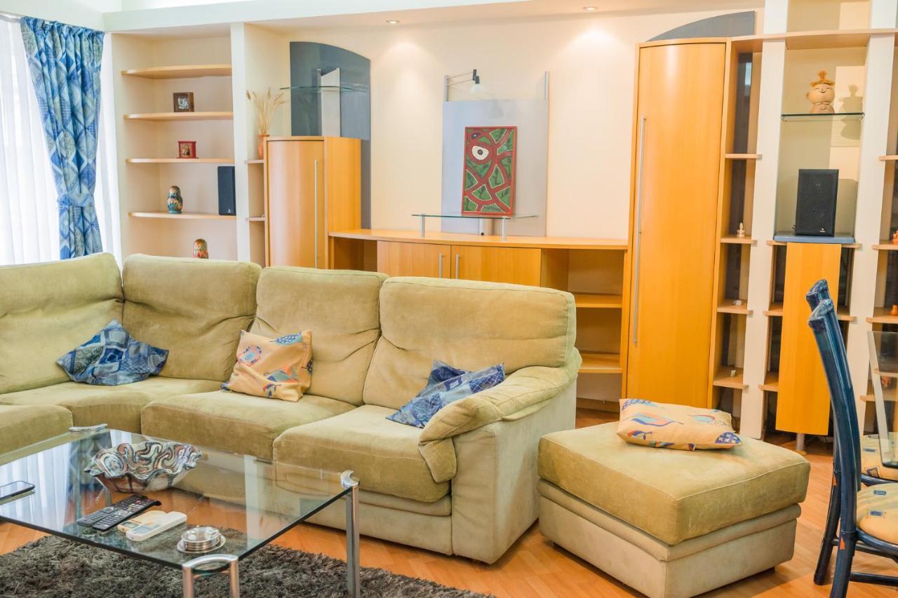 Artsy 3br Flat In Primaverii - Exlcusive Area בוקרשט