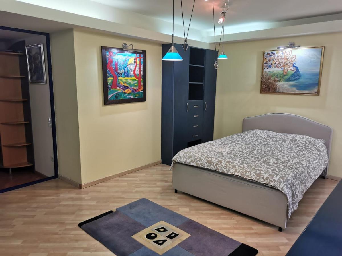 Artsy 3br Flat In Primaverii - Exlcusive Area דירה בוקרשט